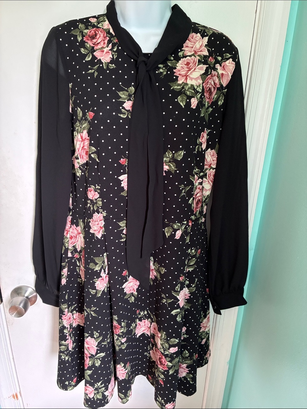Smak Parlour floral Tie-Front Long Sleeve vintage inspired Dress